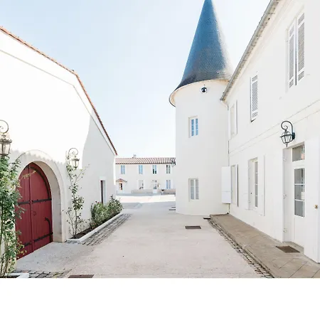 Couette-café D'hôtes Du Château De Seguin 3*