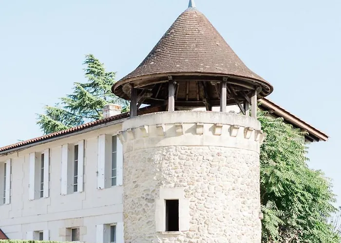 D'hotes Du Chateau De Seguin 3*